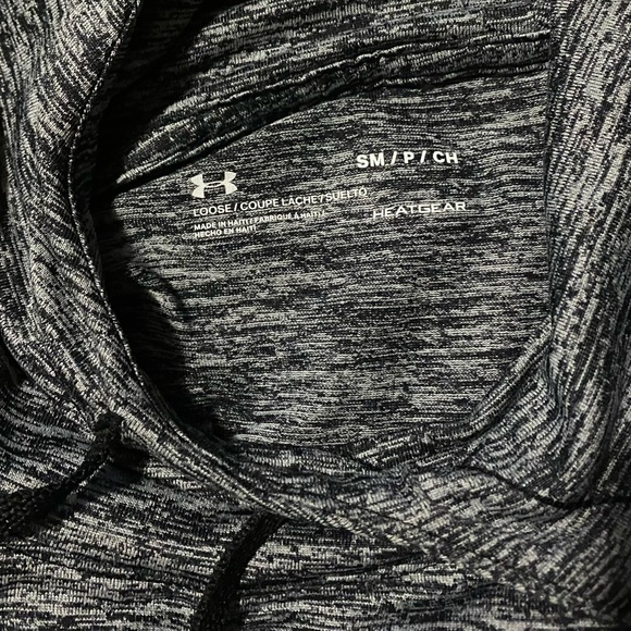 ($15) Under Armour Hooded Long Sleeve, Size: Sm - Picture 3 of 3